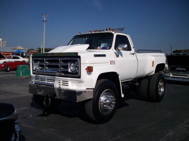 White Pickup Truck — Outdoor, Afternoon, Photograph