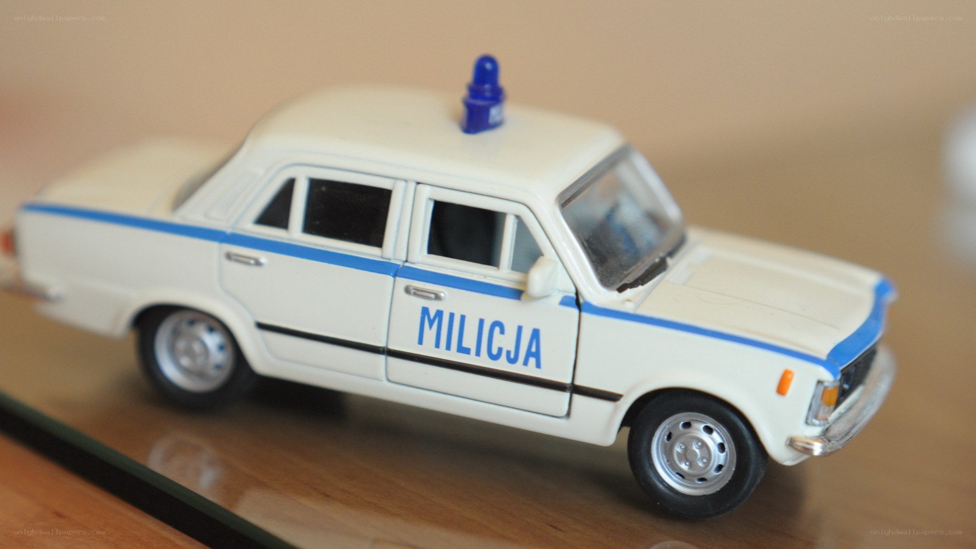 white police car model