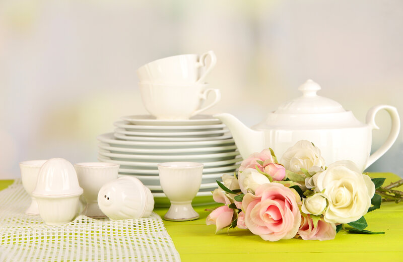 White Porcelain Tea Set — Serene