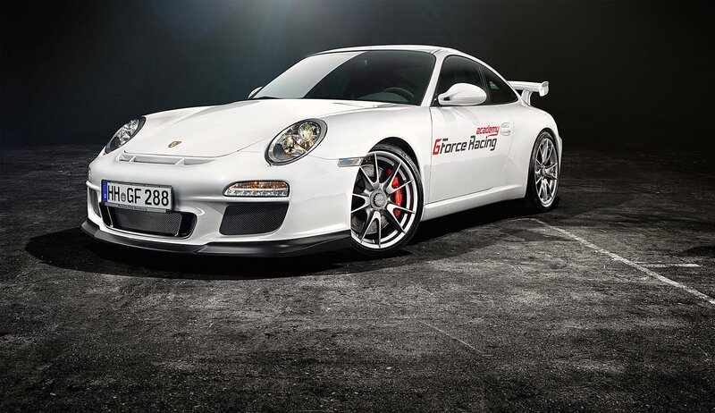White Porsche 911 GT3 RS