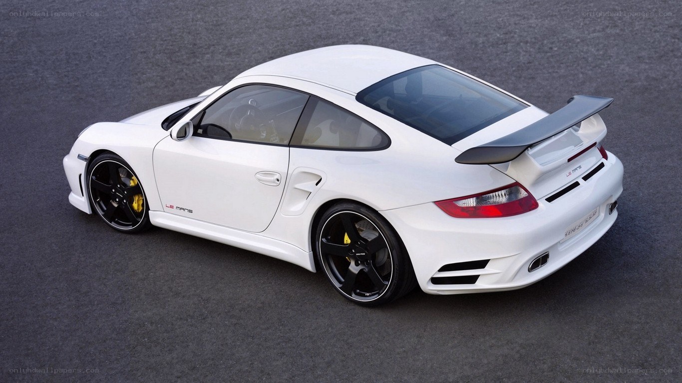 white porsche 911 le mans