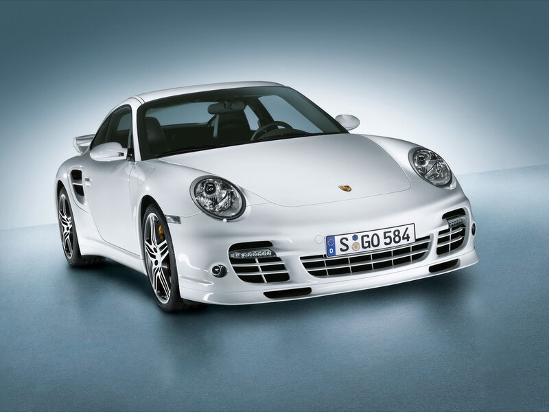 white porsche 911 turbo