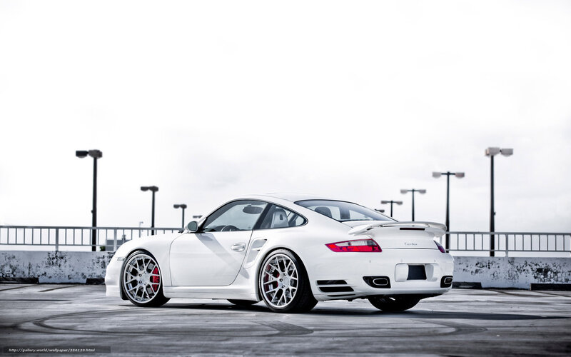 White Porsche 911 Turbo — Dramatic