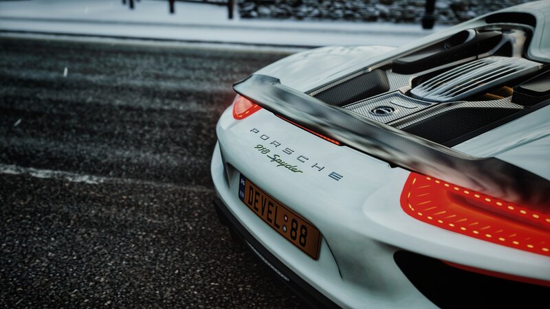 White Porsche 918 Spyder — Dramatic, Winter