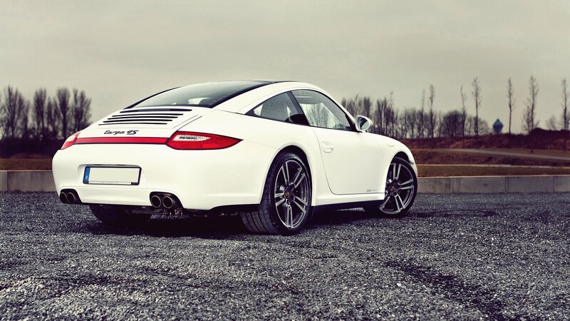 White Porsche Carrera 4S — Dramatic