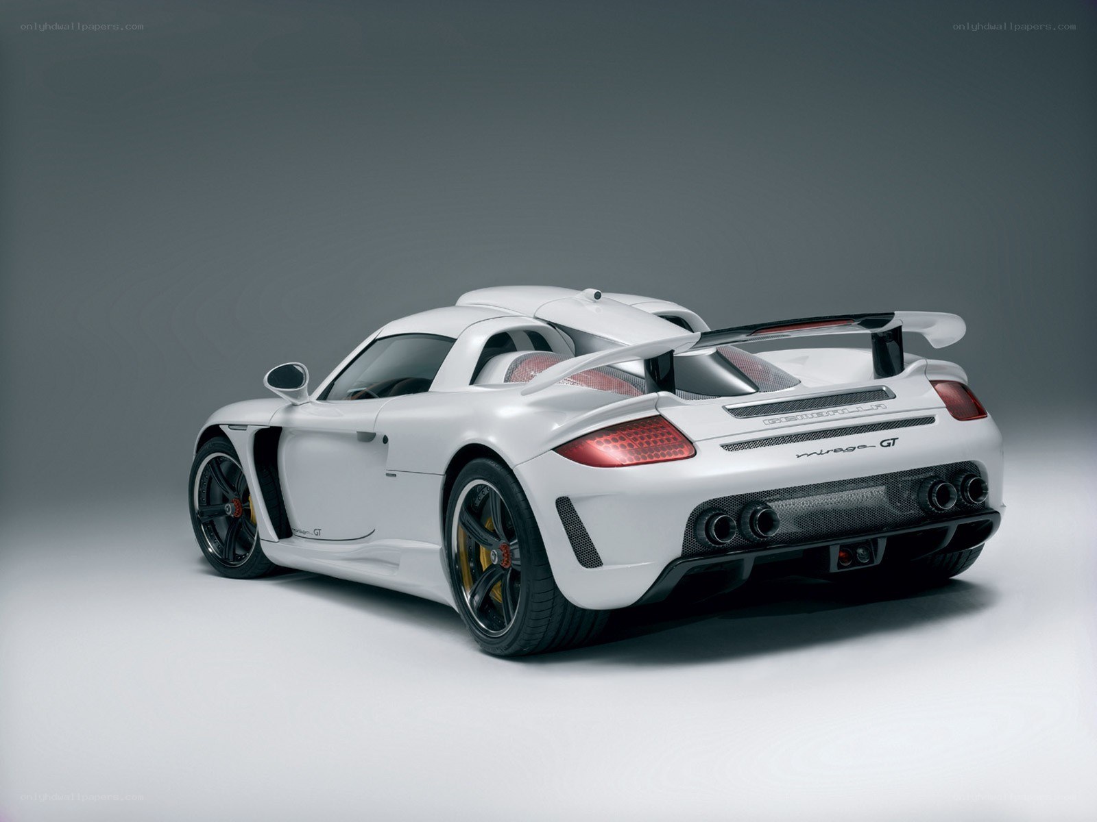 White Porsche Carrera GT