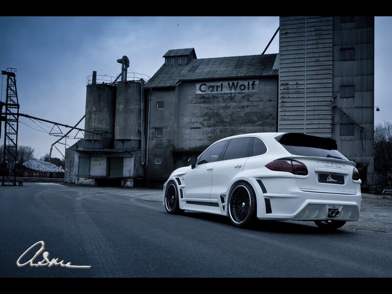 White Porsche Cayenne by Carl Wolf