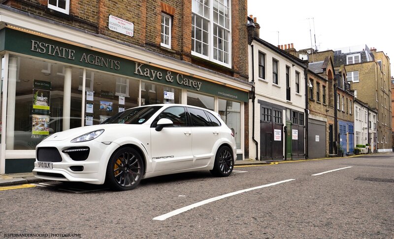 White Porsche Cayenne on a London street