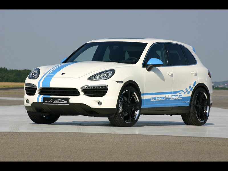 White Porsche Cayenne SpeedArt