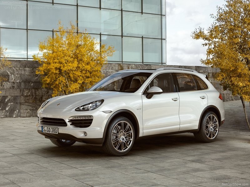 white porsche cayenne suv