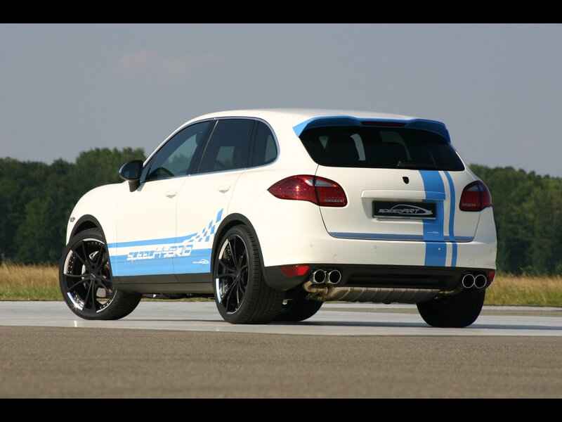 white porsche cayenne with blue stripes