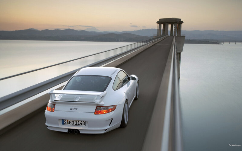 White Porsche GT3 on a bridge