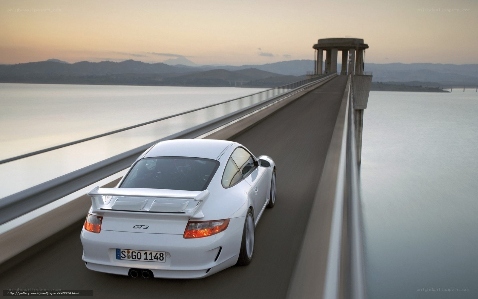 White Porsche GT3 on a bridge