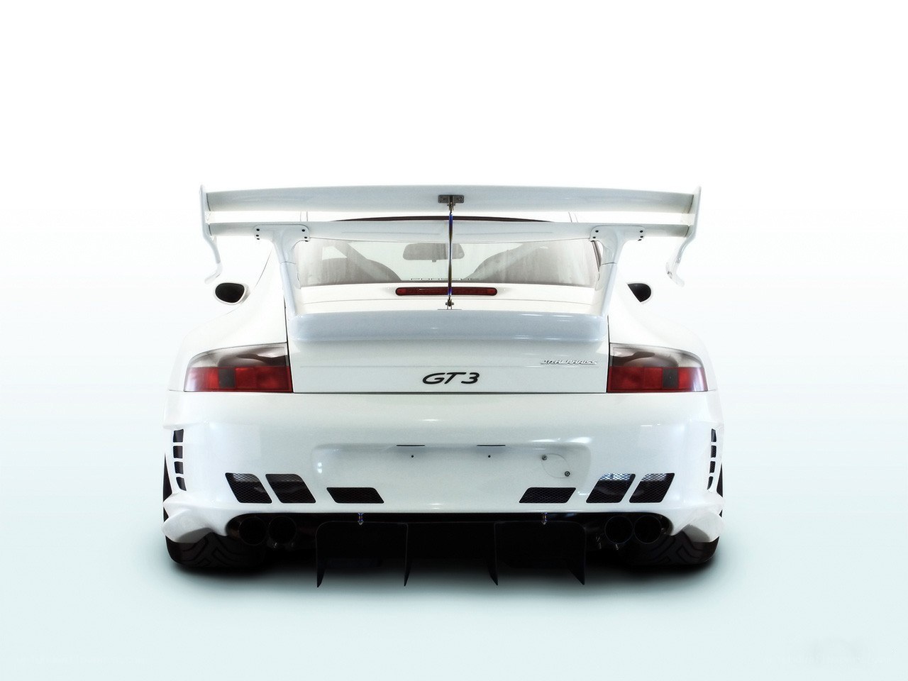 white porsche gt3 rear view