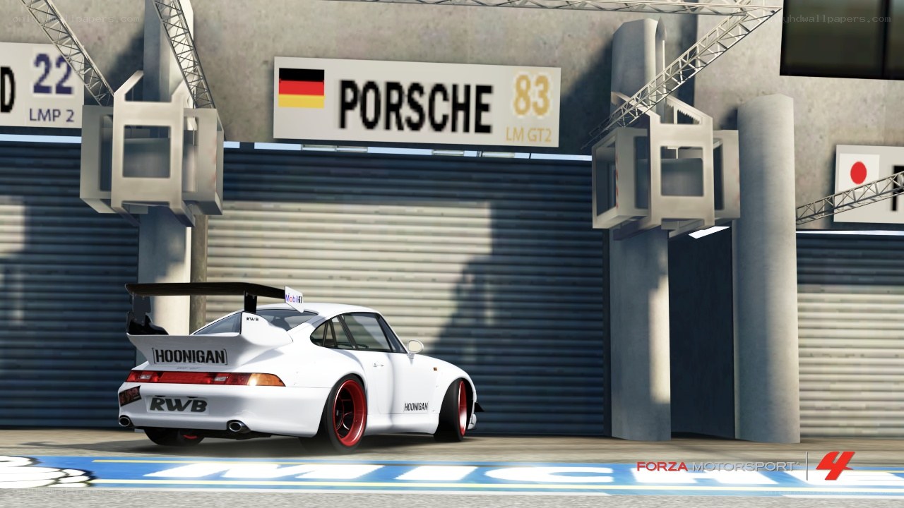 White Porsche in pit lane