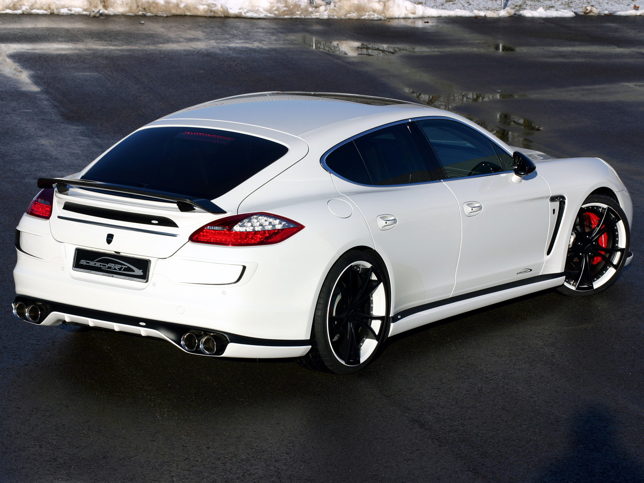 white porsche panamera