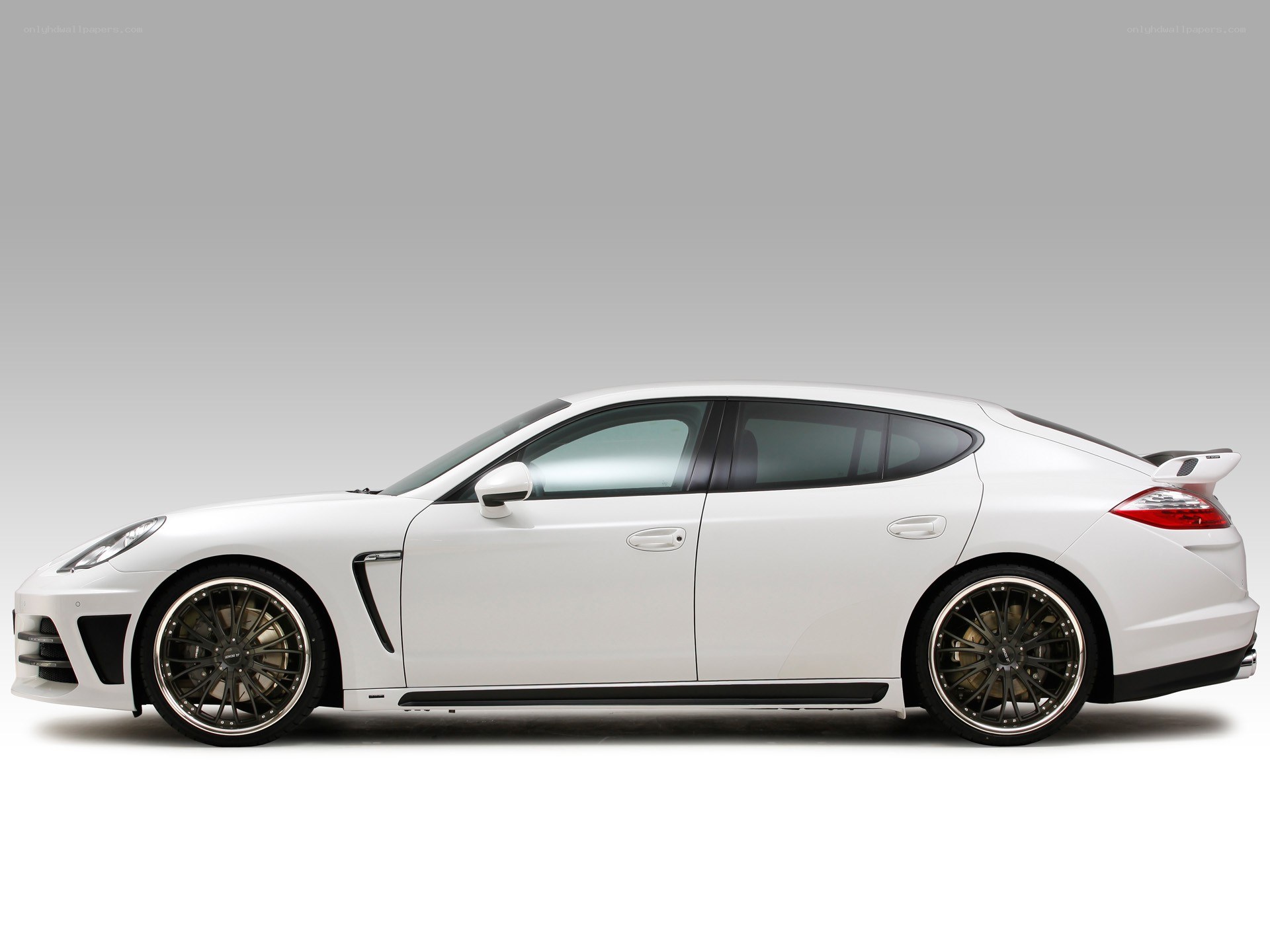 white porsche panamera