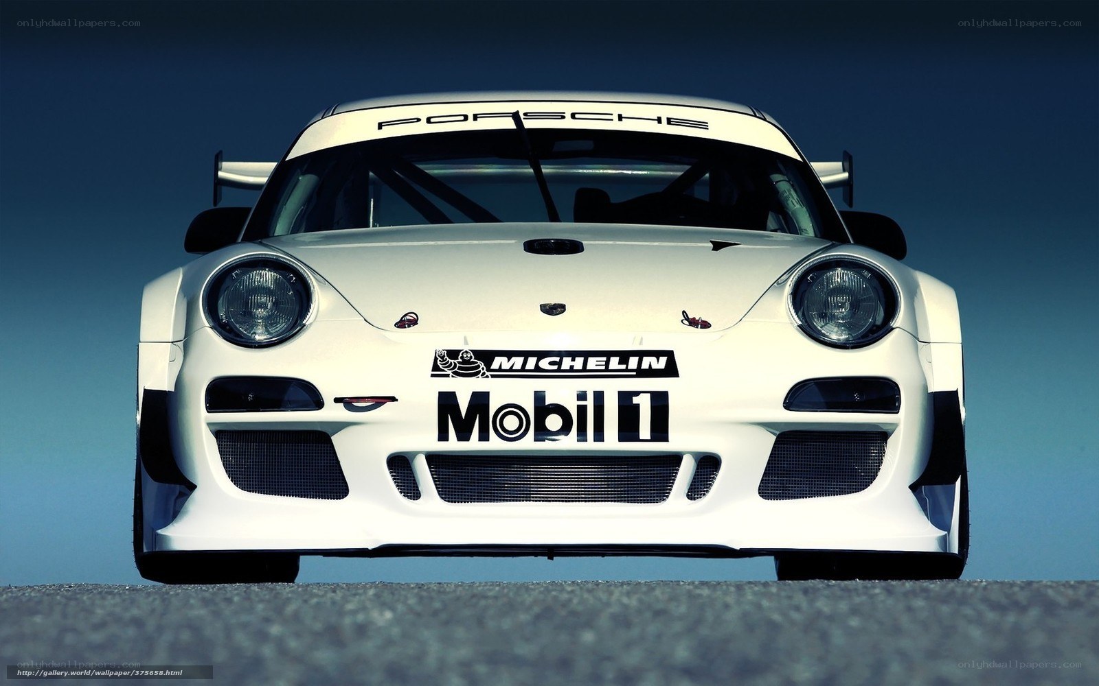 white porsche race car