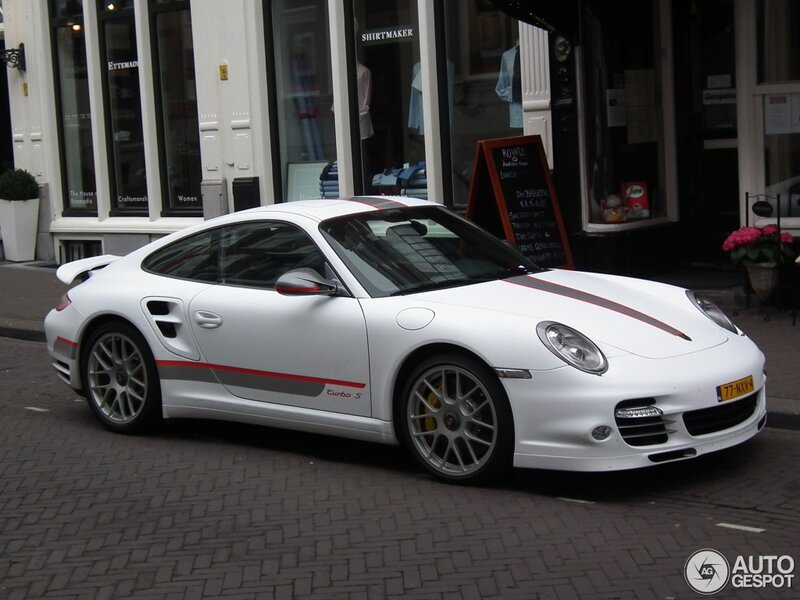 White Porsche Turbo S