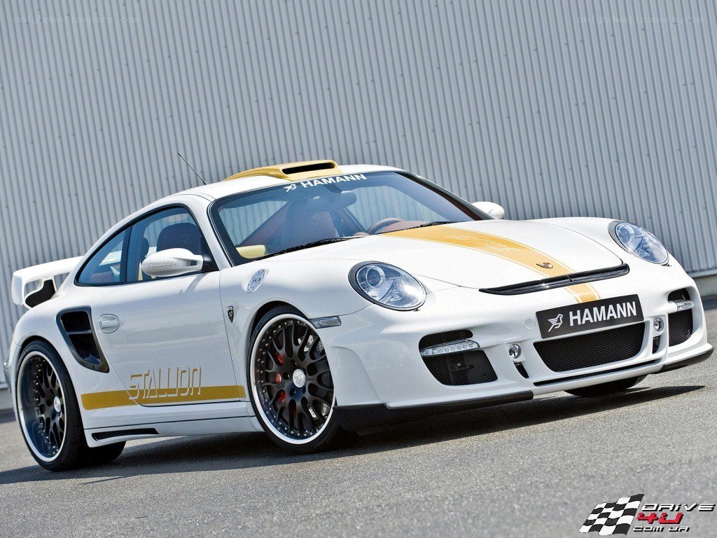 white porsche with yellow stripes