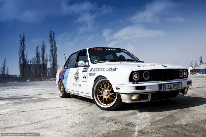 White Race Car — Dramatic, Afternoon, Photograph, Gold Wheels