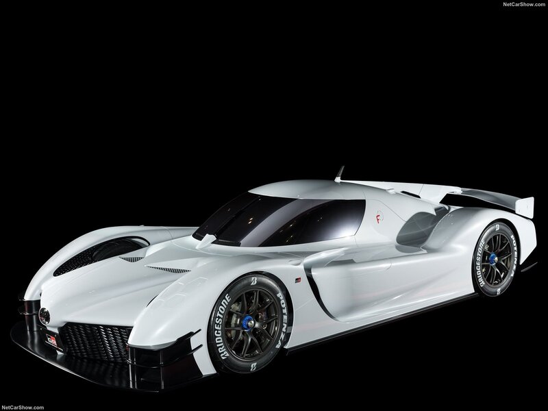 White Race Car — Dramatic, Photograph, Tires
