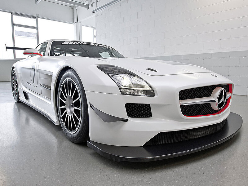 White Race Car — Neutral, Photograph, Race Car, Garage, Wheels