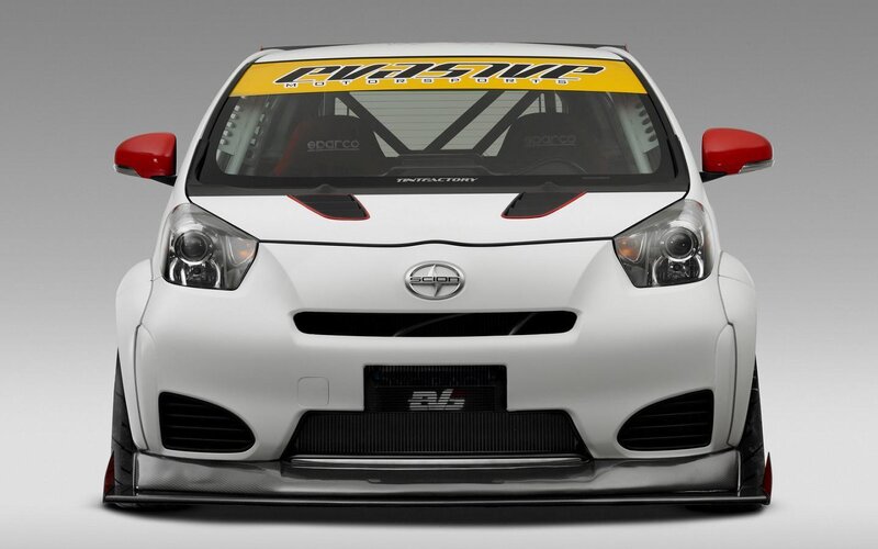 White Race Car — Neutral, Photograph, Race Car, Windshield