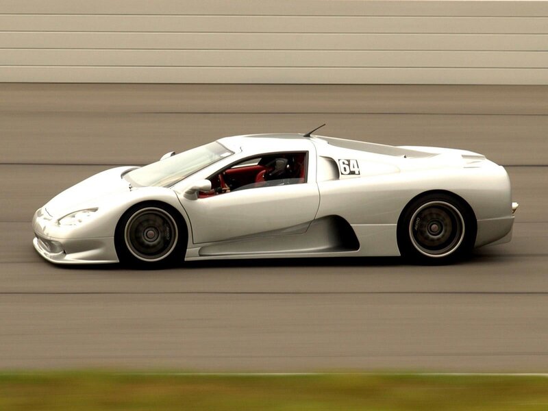 White Race Car — Silver, Dynamic