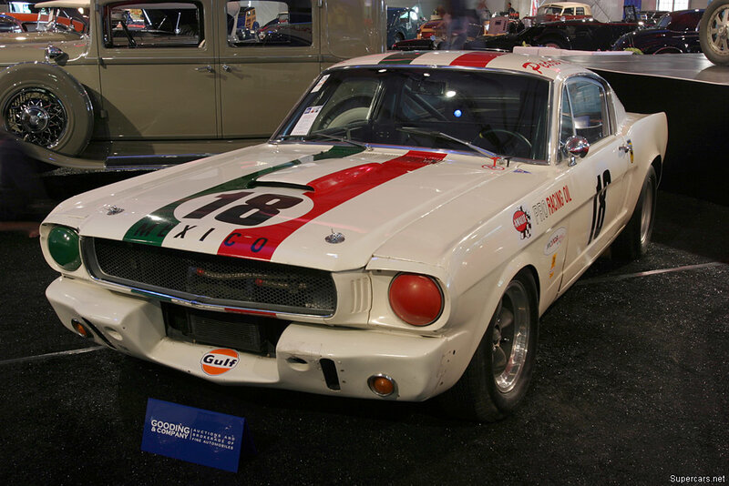 White Race Car — Static