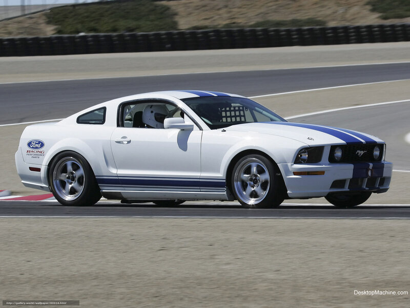 White Racing Car — Dynamic