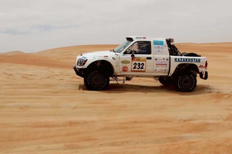 White Rally Truck — Desert