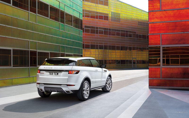 White Range Rover Evoque — Modern, Afternoon, Photograph