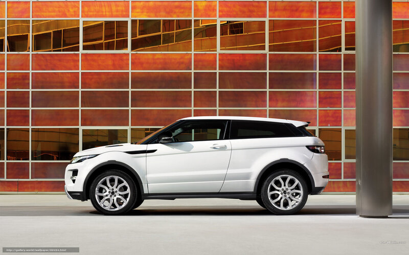 White Range Rover Evoque