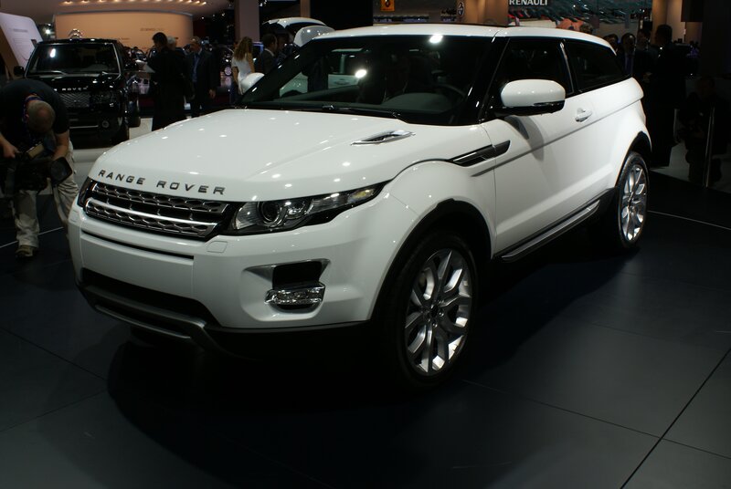White Range Rover on display