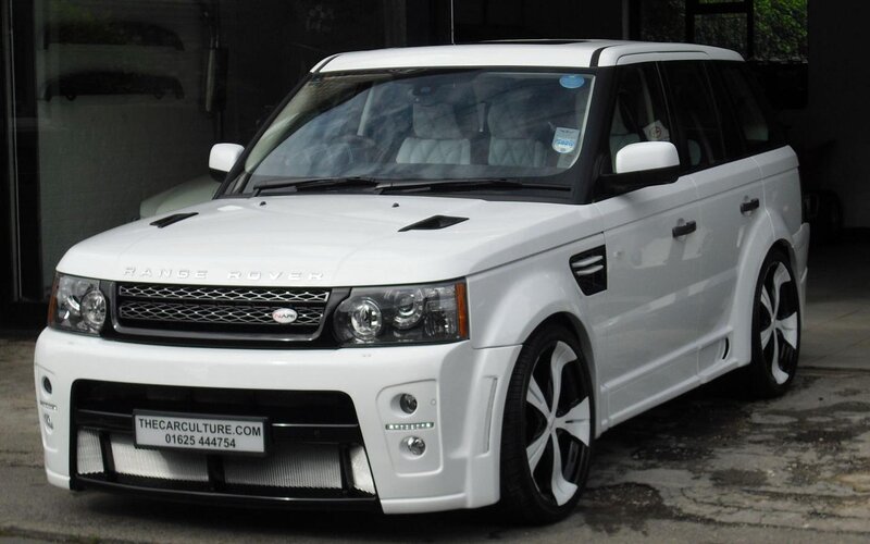 White Range Rover Sport — Neutral