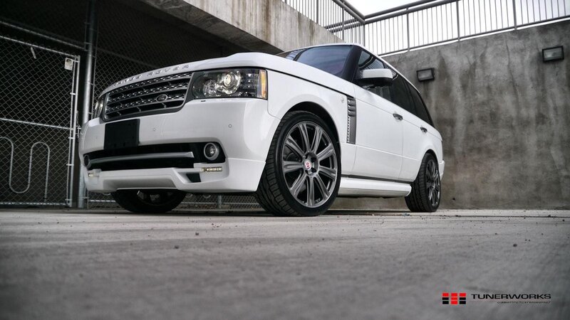 White Range Rover Suv — Dramatic, Photograph, Concrete Wall