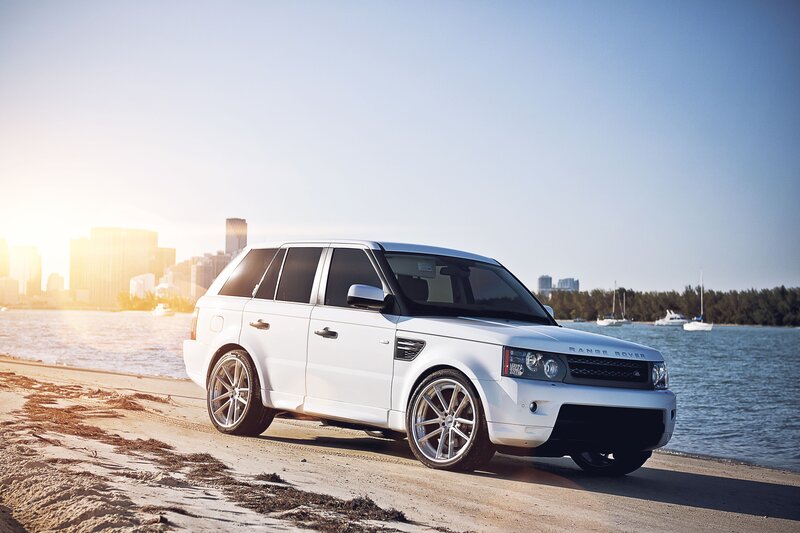 White Range Rover Suv — Serene, Sunset, Photograph, City Skyline, Boats