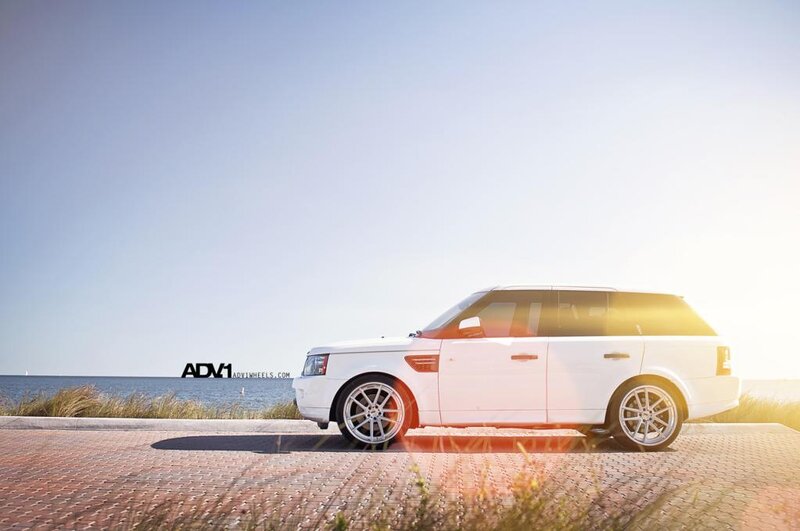 White Range Rover Suv — Serene, Sunset