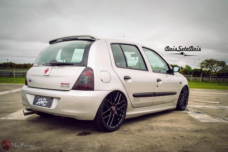 White Renault Clio Car