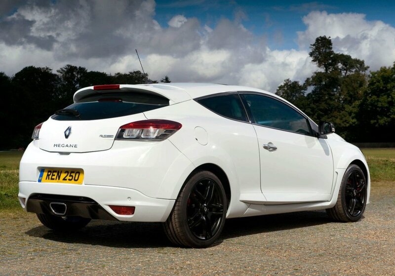 White Renault Mégane R.S.