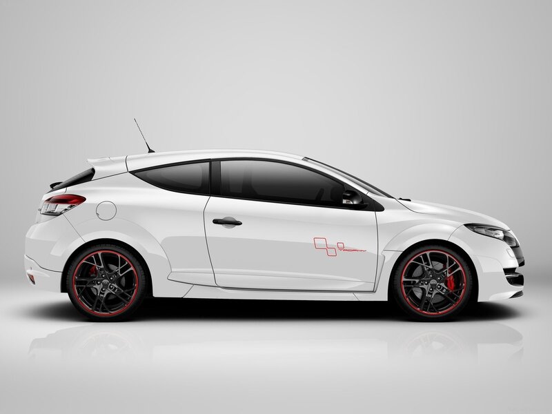white renault megane trophy