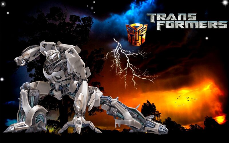White Robot Transformer