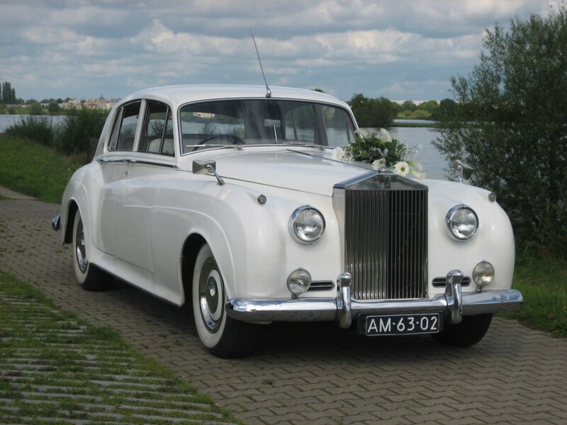 White Rolls-Royce Car — Serene
