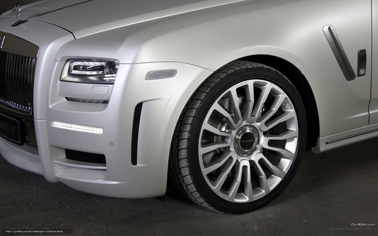 White Rolls-Royce front wheel