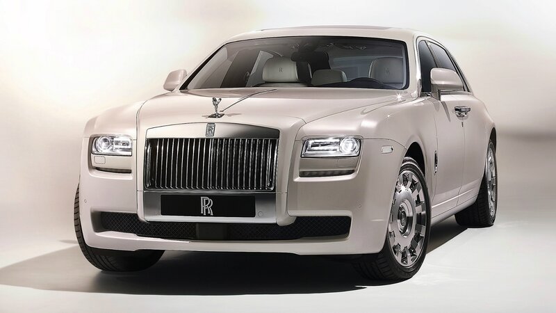 White Rolls-Royce Sedan — Neutral