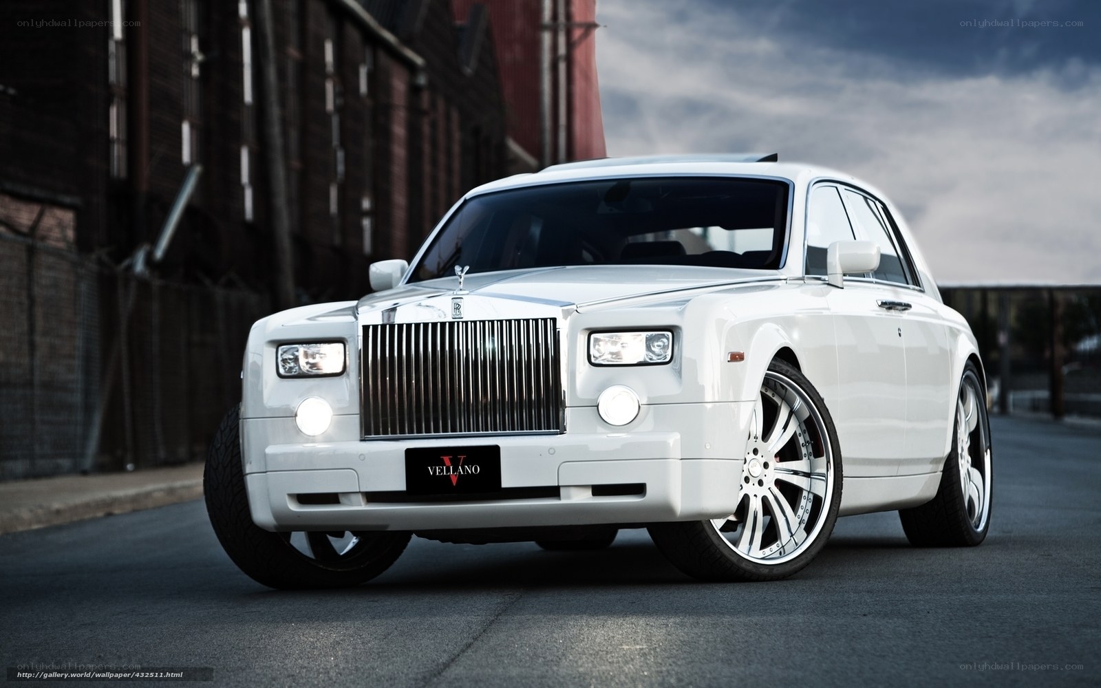 White Rolls-Royce Vellano