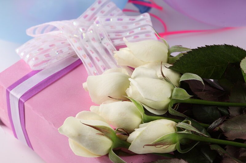 White Roses and Gift Box