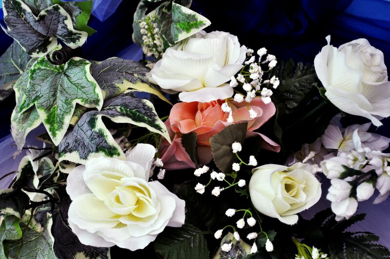 white roses and ivy bouquet