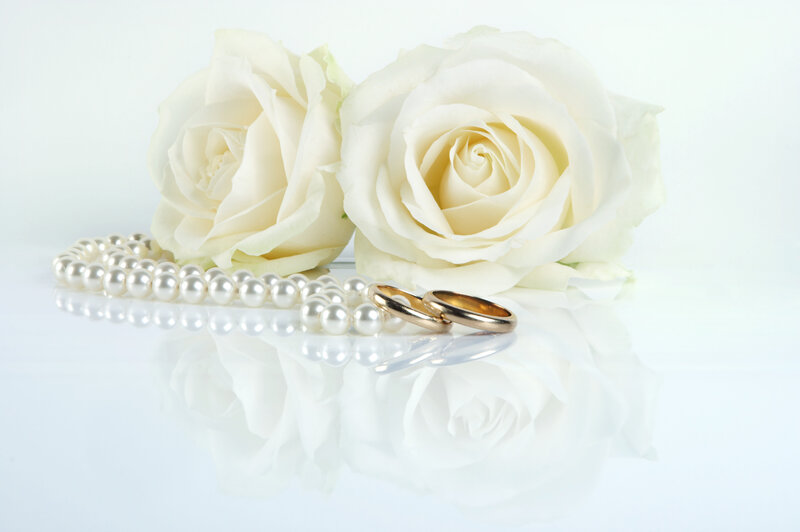 White Roses and Wedding Rings
